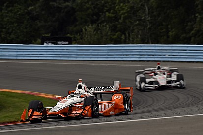 Josef Newgarden mantiene la confianza en ganar título