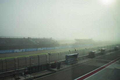 La niebla hace variar los horarios de las carreras en Motorland