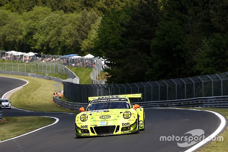 24 uur Nürburgring: #911 Manthey Porsche snelste in warm-up