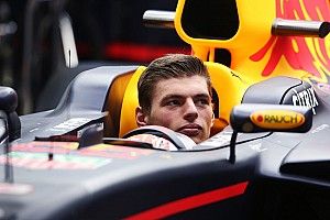 Verstappen lidera TL1 abreviado por mau tempo; Massa é 2º
