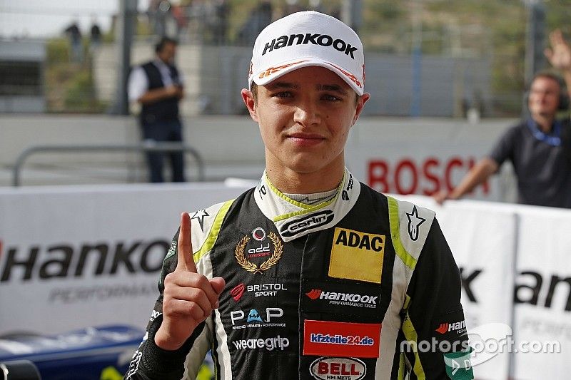 Norris domina la clasificación de Nurburgring en mojado