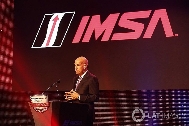 IMSA предпочла банкет изменению календаря ради Алонсо