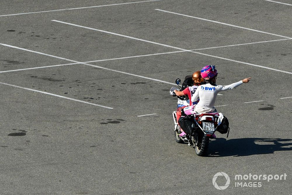 Vídeo: el toque de Leclerc que enfadó a Stroll en Rusia
