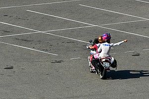 Vídeo: el toque de Leclerc que enfadó a Stroll en Rusia