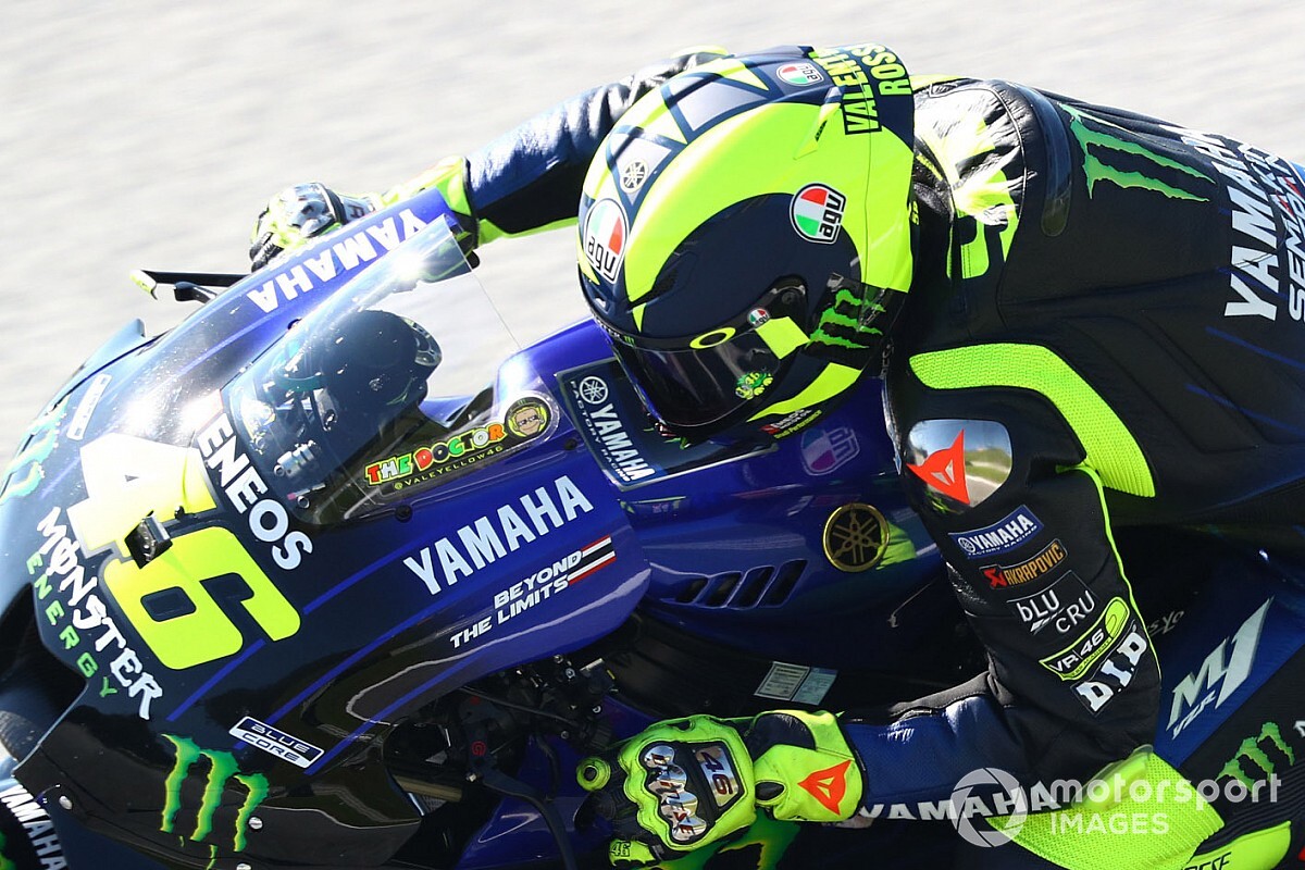 Rossi: "Anche Marquez dimostra di essere umano"