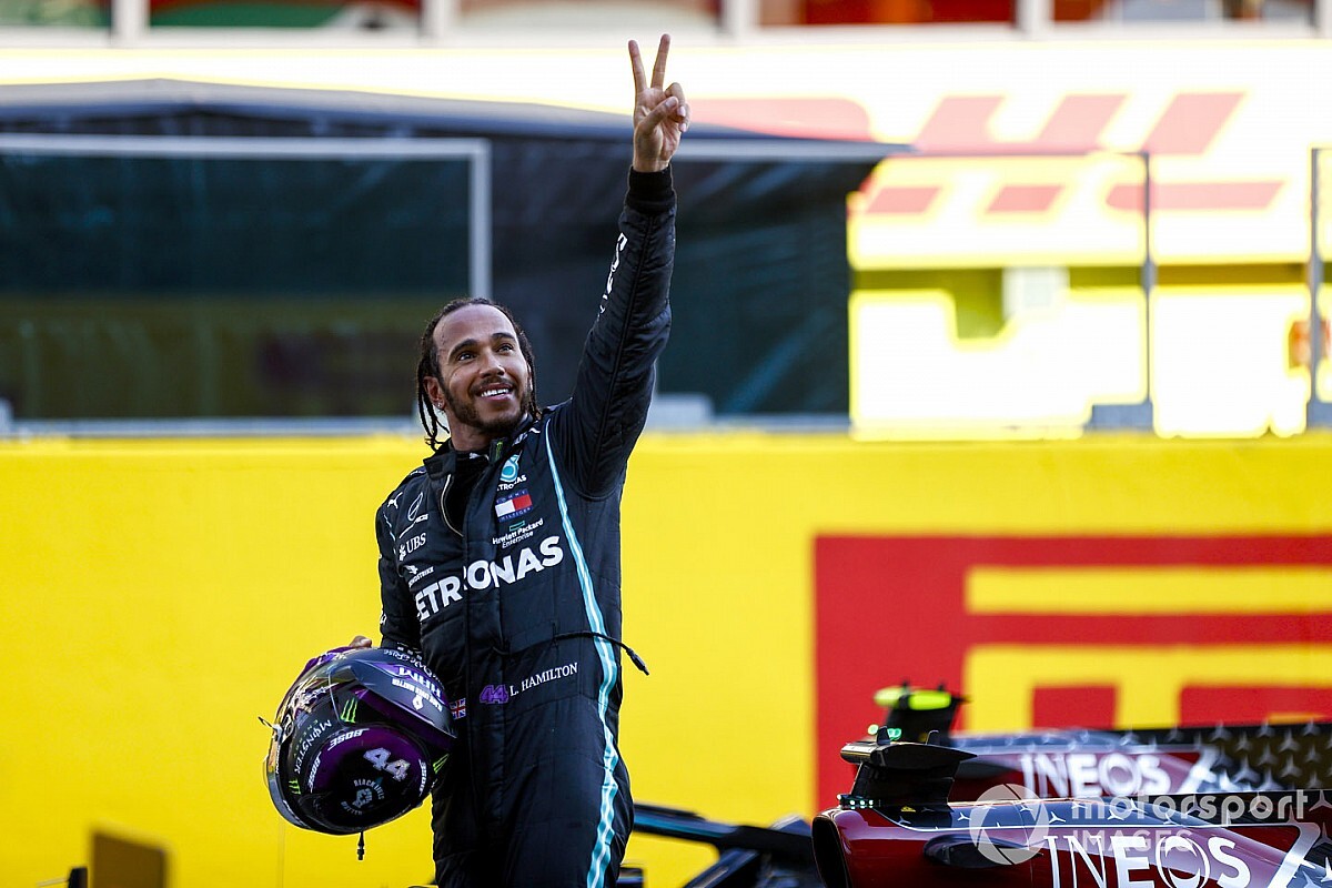 Ralf Schumacher: "Hamilton, Mercedes'le ilgili belirsizlik nedeniyle yeni kontrat imzalamıyor"