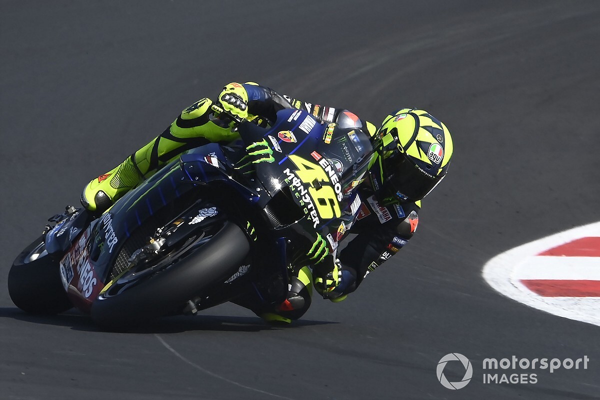 Rossi: "Sono 0"5 più veloce, ma non sono nella top 10"
