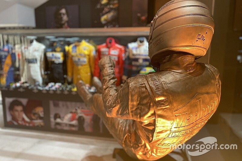 GALERÍA: increíble colección de piezas de F1 y MotoGP en Barcelona