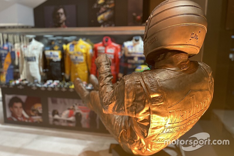 GALERÍA: increíble colección de piezas de F1 y MotoGP en Barcelona