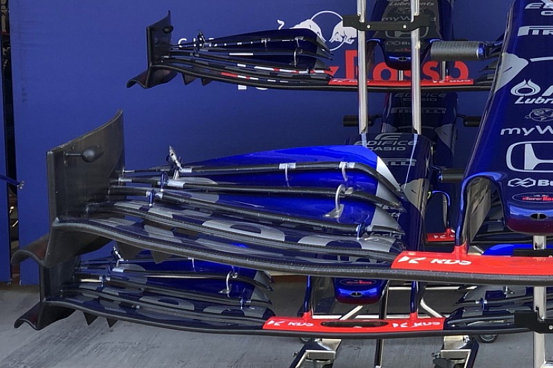 Toro Rosso: l’ala anteriore con la bandella piegata
