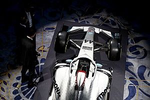 Mercedes: cambiar tarde para 2021 puede costar medio segundo