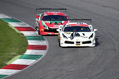 Ferrari, North America, Gara 1: MacNeil precede Hites con giallo
