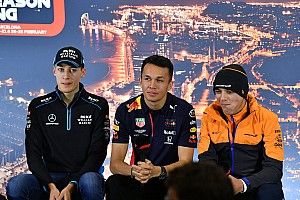 Pilotos jóvenes de F1 en un campeonato virtual por caridad