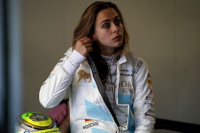 Флерш раскритиковала Ferrari за поиск женщин в молодежную программу