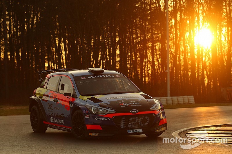 Poprawiony Hyundai czeka na klientów