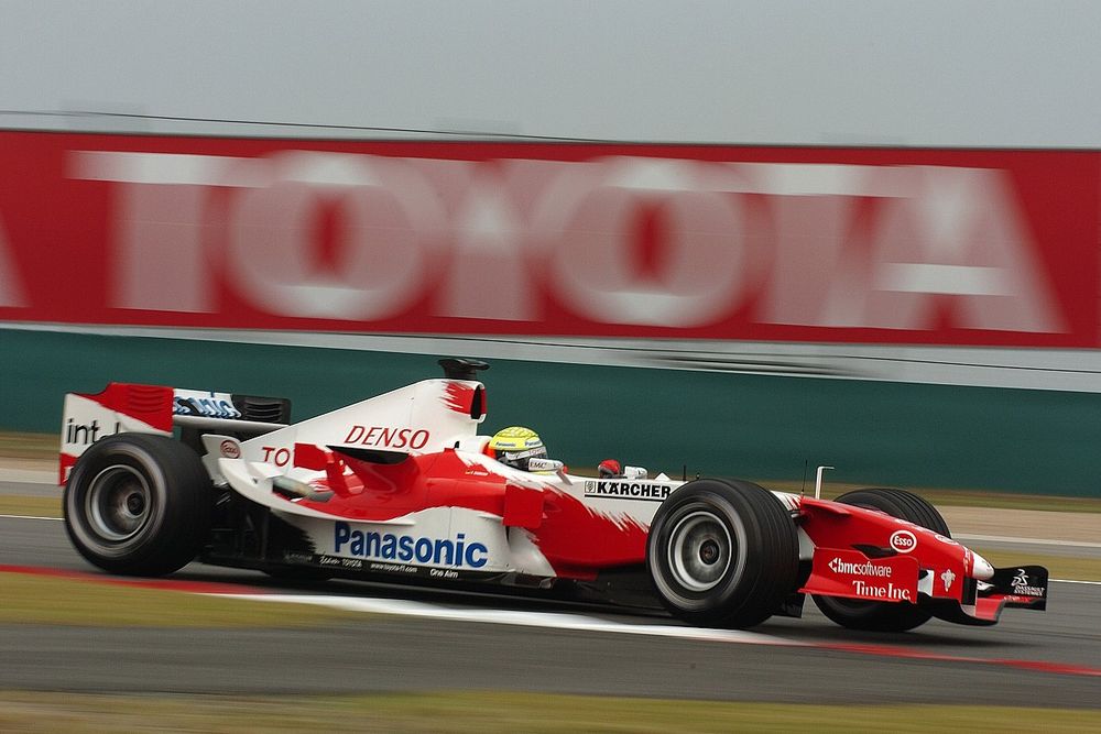 Ralf Schumacher met Toyota F1-bolide naar TT Circuit Assen