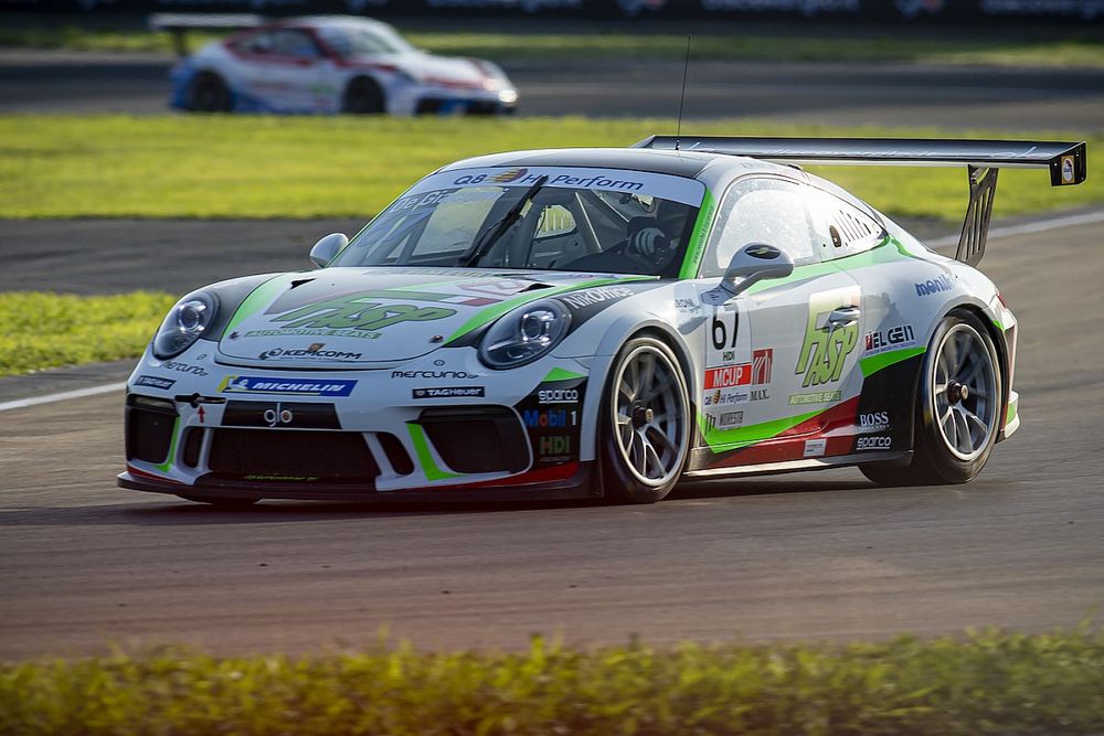 Carrera Cup Italia, De Giacomi comanda la FP2 Michelin