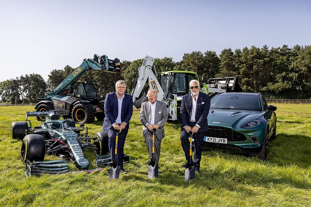 Az Aston Martin megkezdte új, 200 millió fontos, ultramodern F1-es gyárának építését (galéria)