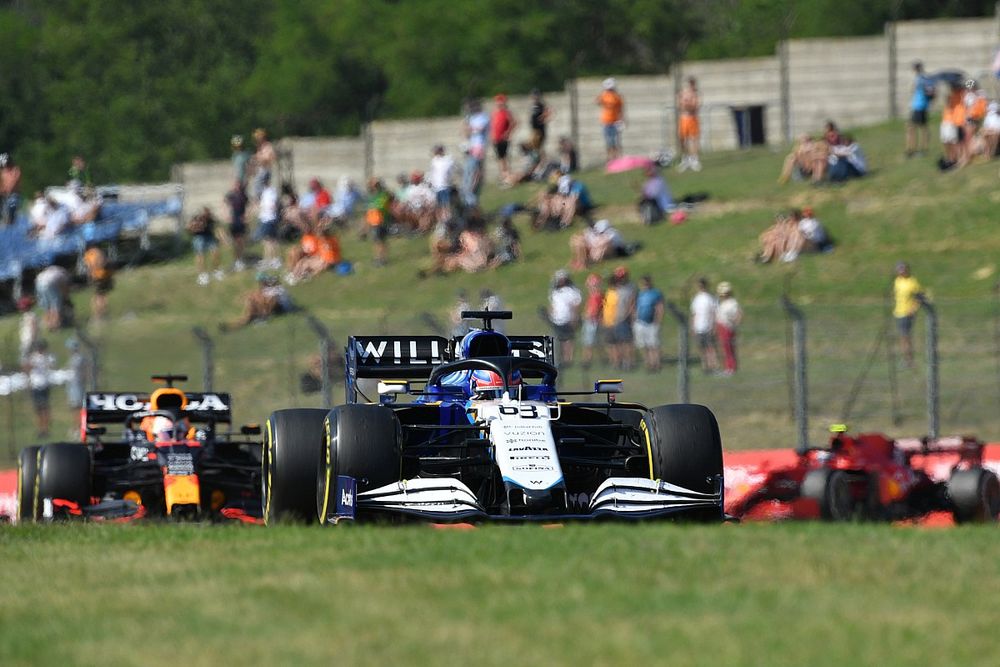Russell "mérite" le baquet Mercedes, selon Leclerc et Verstappen