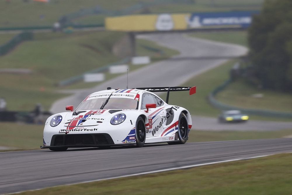 #79: WeatherTech Racing Porsche 911 RSR - 19, GTLM: Cooper MacNeil, Kevin Estre