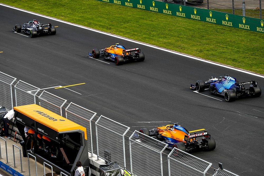 Ricciardo cambia motor y Sainz gana una posición en parrilla