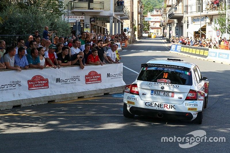 Rally Roma, PS10: disperato assalto al podio per Crugnola