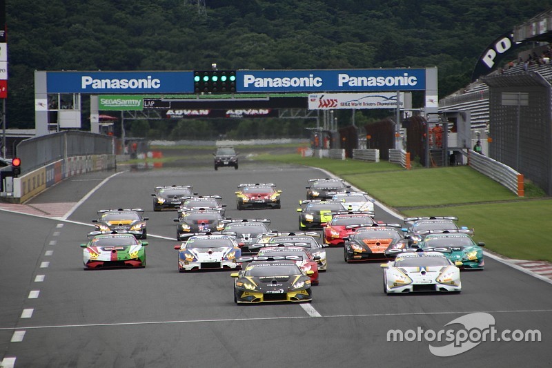 ヤズィード/落合組の38号車がRace2で勝利するなど活躍|LSTA第3戦富士