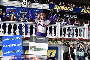 Denny Hamlin sigue siendo un contendiente pese a ser un "veterano"