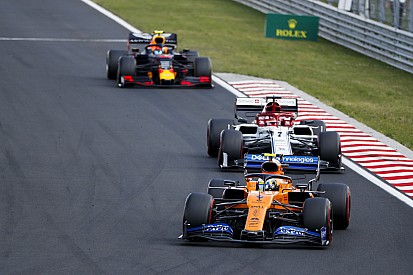 A Red Bull-nak nem tetszik, hogy Gasly az Alfa Romeókkal és a McLarenekkel harcol