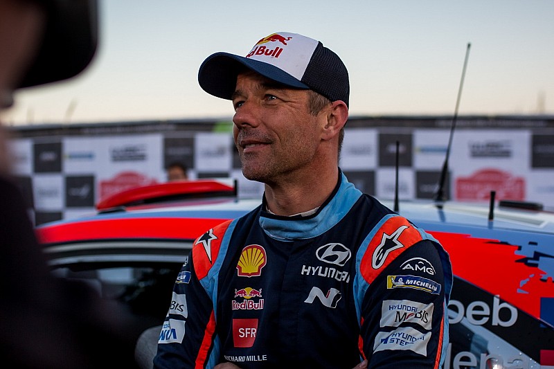 Loeb zderzył się z ciężarówką