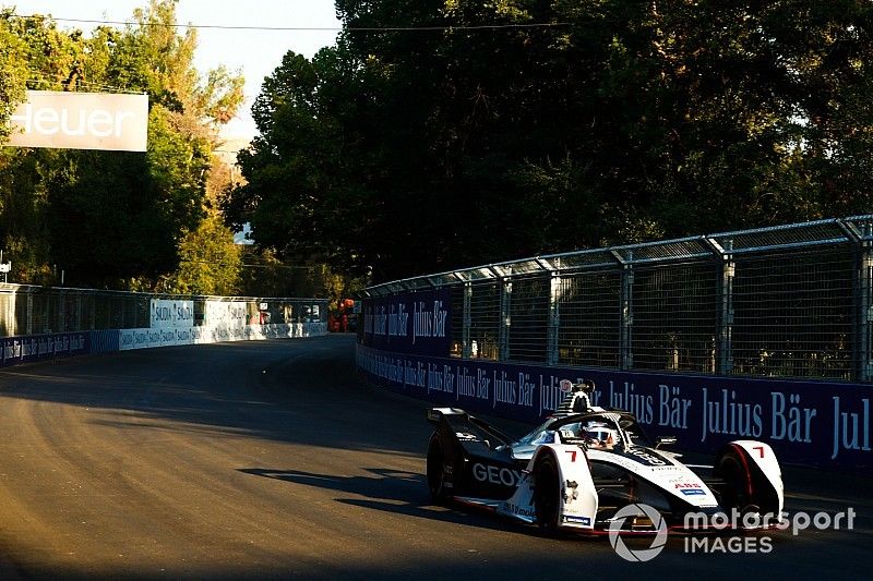 López lidera la segunda práctica en Santiago