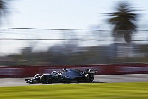 Lewis Hamilton comanda la práctica antes de la calificación en Australia