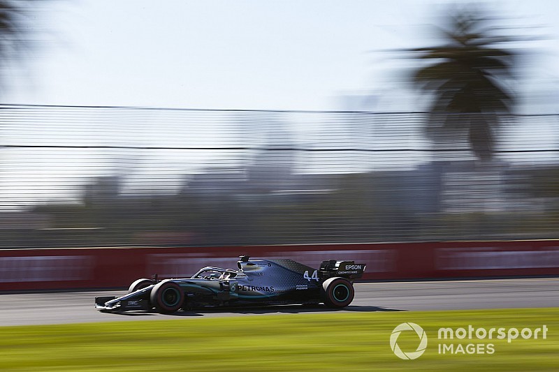 Lewis Hamilton comanda la práctica antes de la calificación en Australia