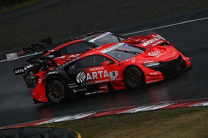 第1戦岡山GT500:ホンダ悪夢の同士討ち。ARTA NSX-GTが赤旗終了のレース制す