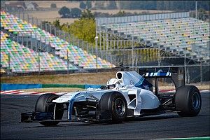 Dos gamers de móviles impresionan en un test real con un F1