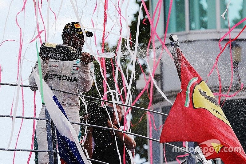Lewis Hamilton ganz cool: Buhrufe machen mich nur stärker!
