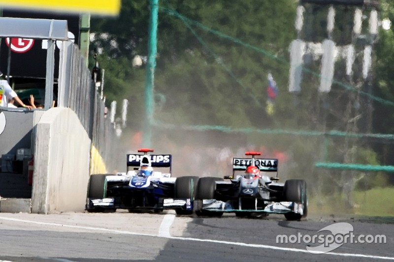 Photos - La manœuvre "horrible" de Schumacher sur Barrichello