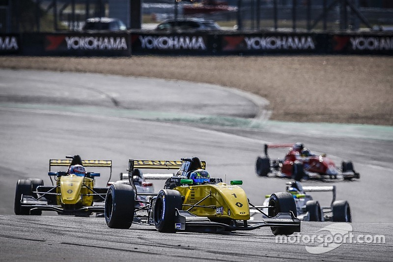 Renault continues with F3-style series after FIA snub