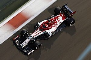 Kimi Räikkönen a devancé les deux Ferrari à Abu Dhabi