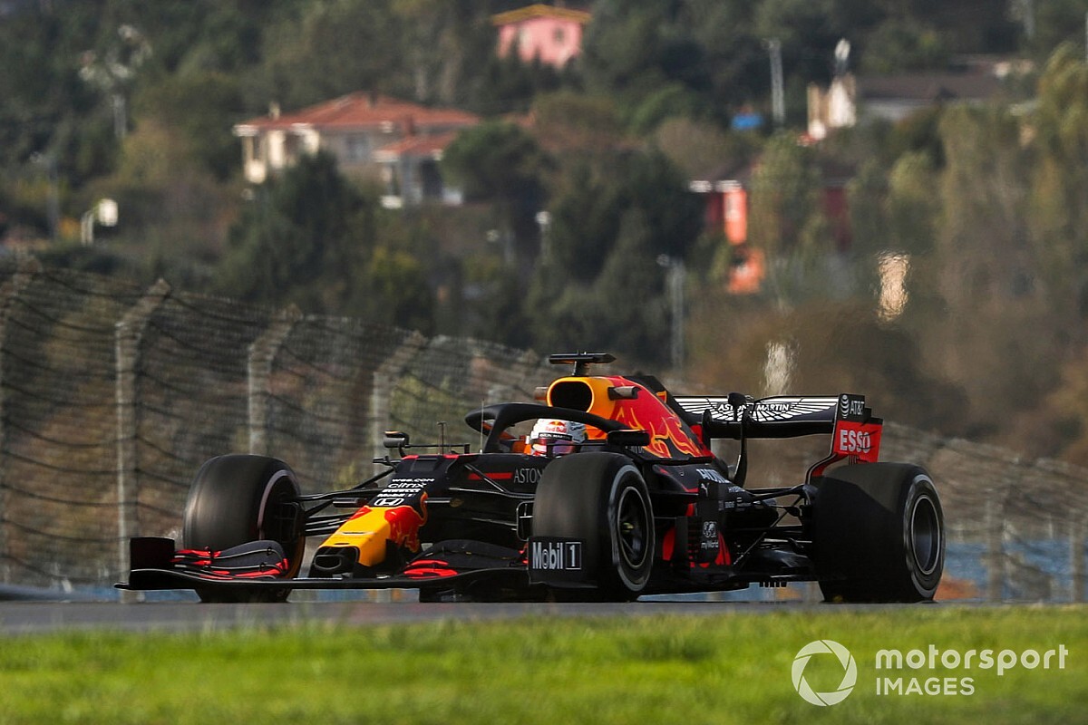 F1, Istanbul, Libere 1: Verstappen sull'asfalto viscidissimo