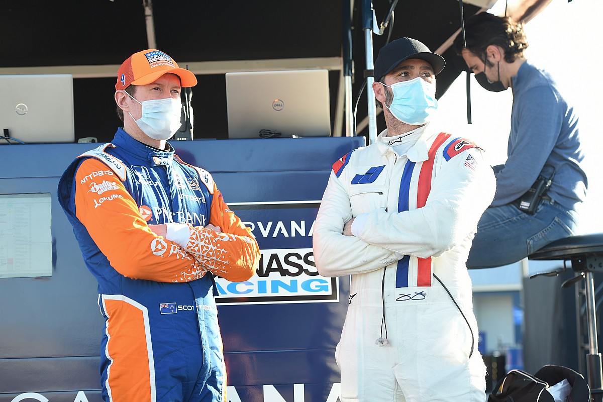 Dixon dyktuje tempo w Sebring