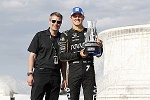 Már dobogóra is állt az IndyCarban az ex-F1-es svéd