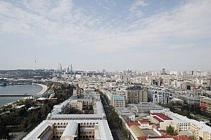 Domínio da Mercedes, ordens de equipe da Ferrari: O que está em jogo no GP do Azerbaijão da F1