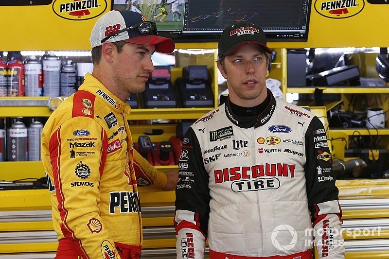 Joey Logano, Team Penske, Ford Mustang Shell Pennzoil Brad Keselowski, Team Penske, Ford Mustang America's Tire