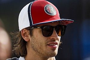 Giovinazzi ismét megverte Raikkönent az időmérőn
