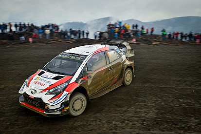 Tanak domina y acaba líder en el primer día del Rally de Chile