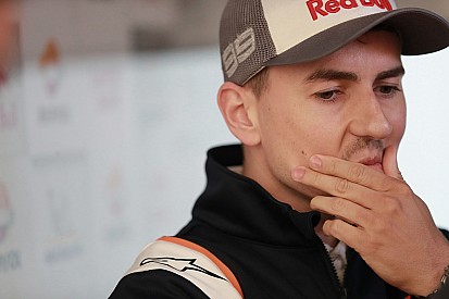 Lorenzo: Honda lebih sulit ketimbang Ducati