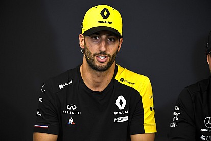 Edzésgyakorlatok Ricciardótól: lesd el a trükköket az F1-es pilótától