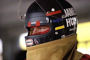 Amikor James Hunt egy versenyre 1 millió dollárt kért a McLarentől, mindezt majdnem 40 éve