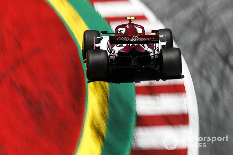 Giovinazzi, Alfa Romeo'nun lastik testini tamamladı